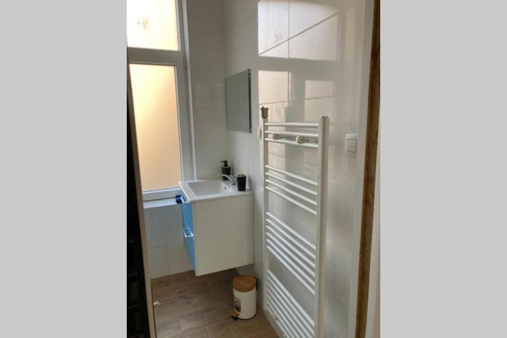Magnifique Studio Au 2Eme Etage, A Proximite De La Gare Du Midi! Brussel Eksteriør bilde