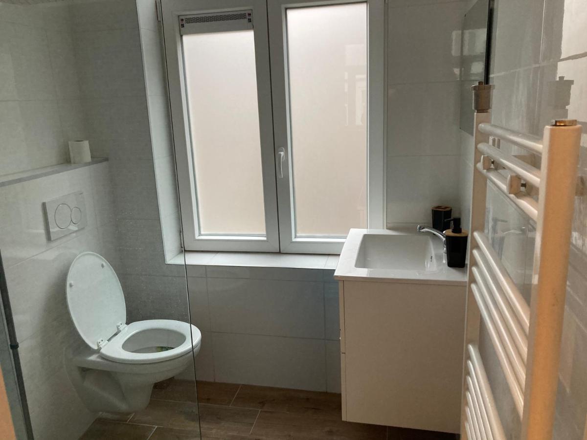 Magnifique Studio Au 2Eme Etage, A Proximite De La Gare Du Midi! Brussel Eksteriør bilde
